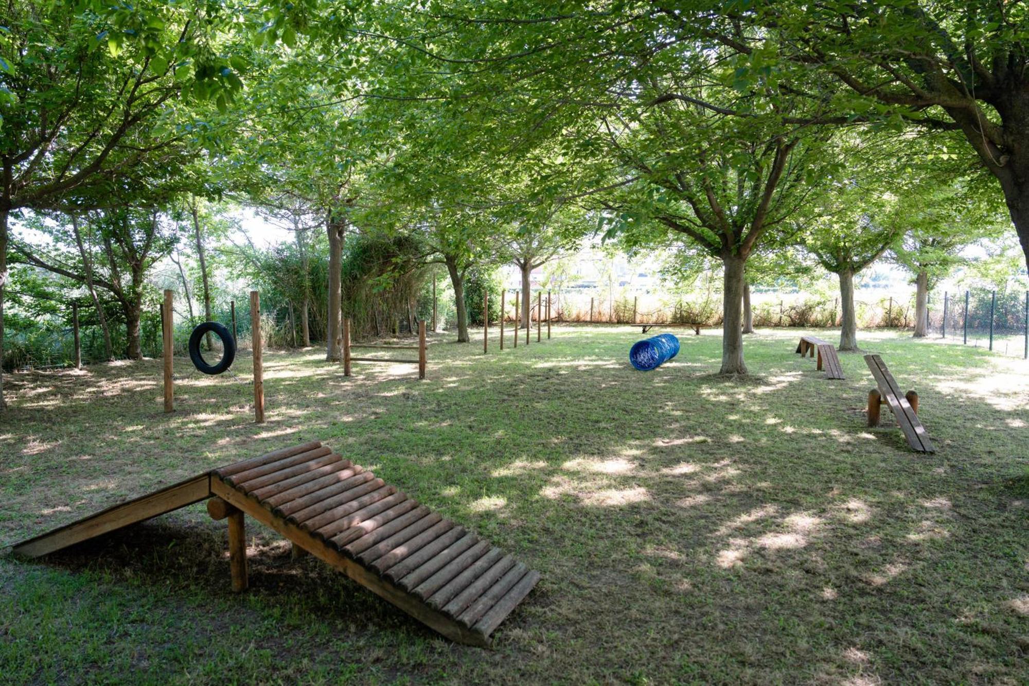 Club Del Sole Stork Family Collection Hotel Giulianova Exterior photo